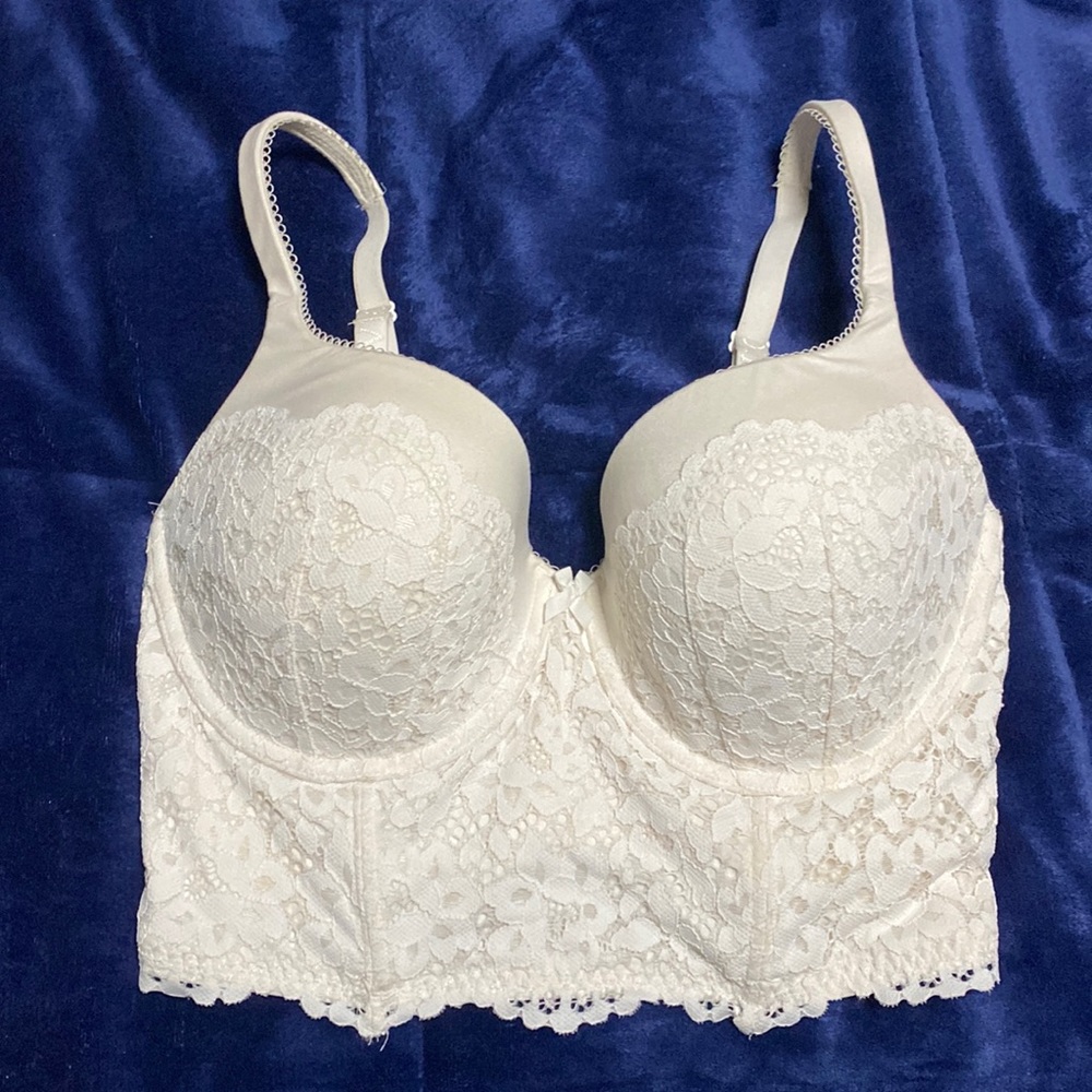 Victoria’s Secret Body by Victoria longline lined demi bra 34DDD